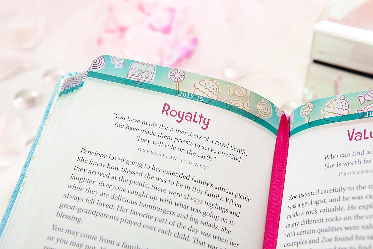 A Daily Word for Girls: A 365-day Devotional