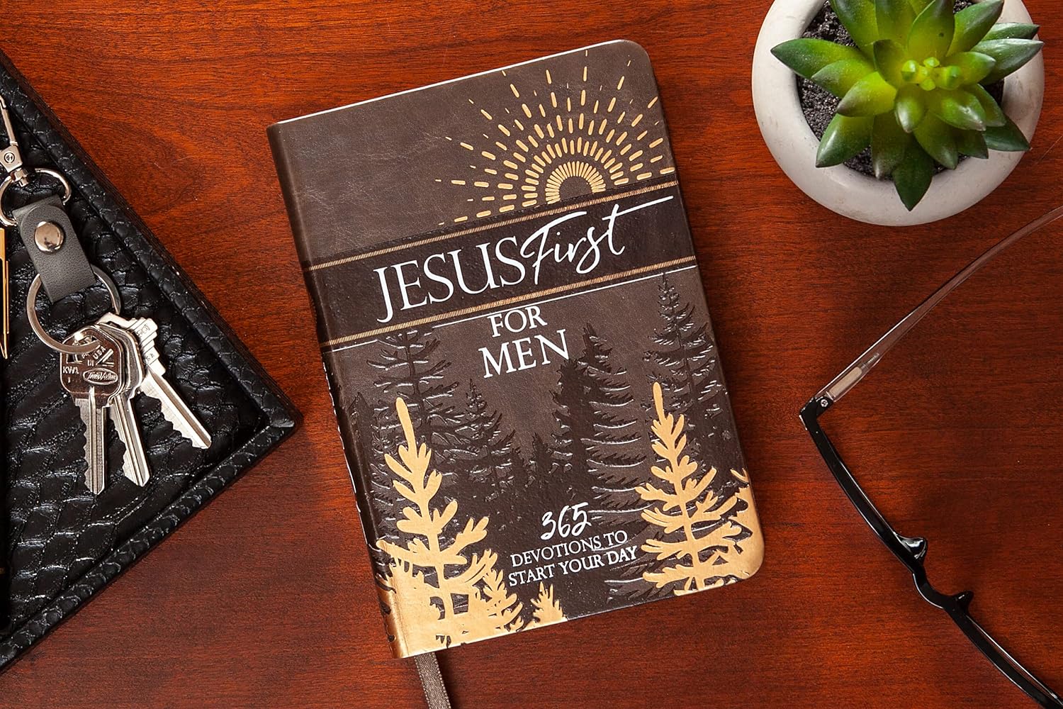 Jesus First for Men: 365 Devotions to Start Your Day